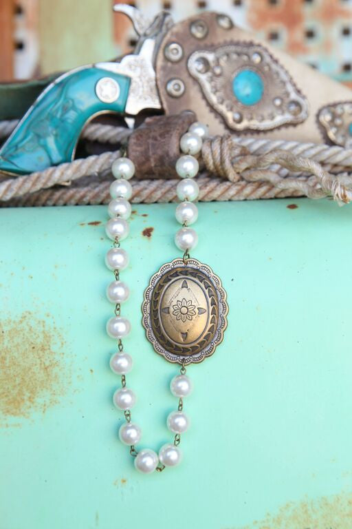 Pearl Linked Necklace w/ Small Floral Concho - Pistol Annie's Boutique