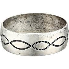 Antiqued Silver Bangle - Pistol Annie's Boutique