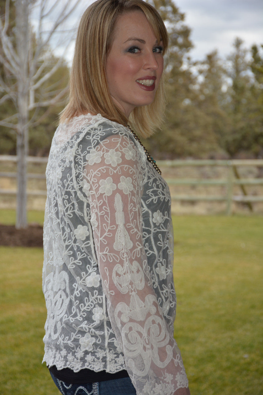 White Lace Floral Top - Pistol Annie's Boutique